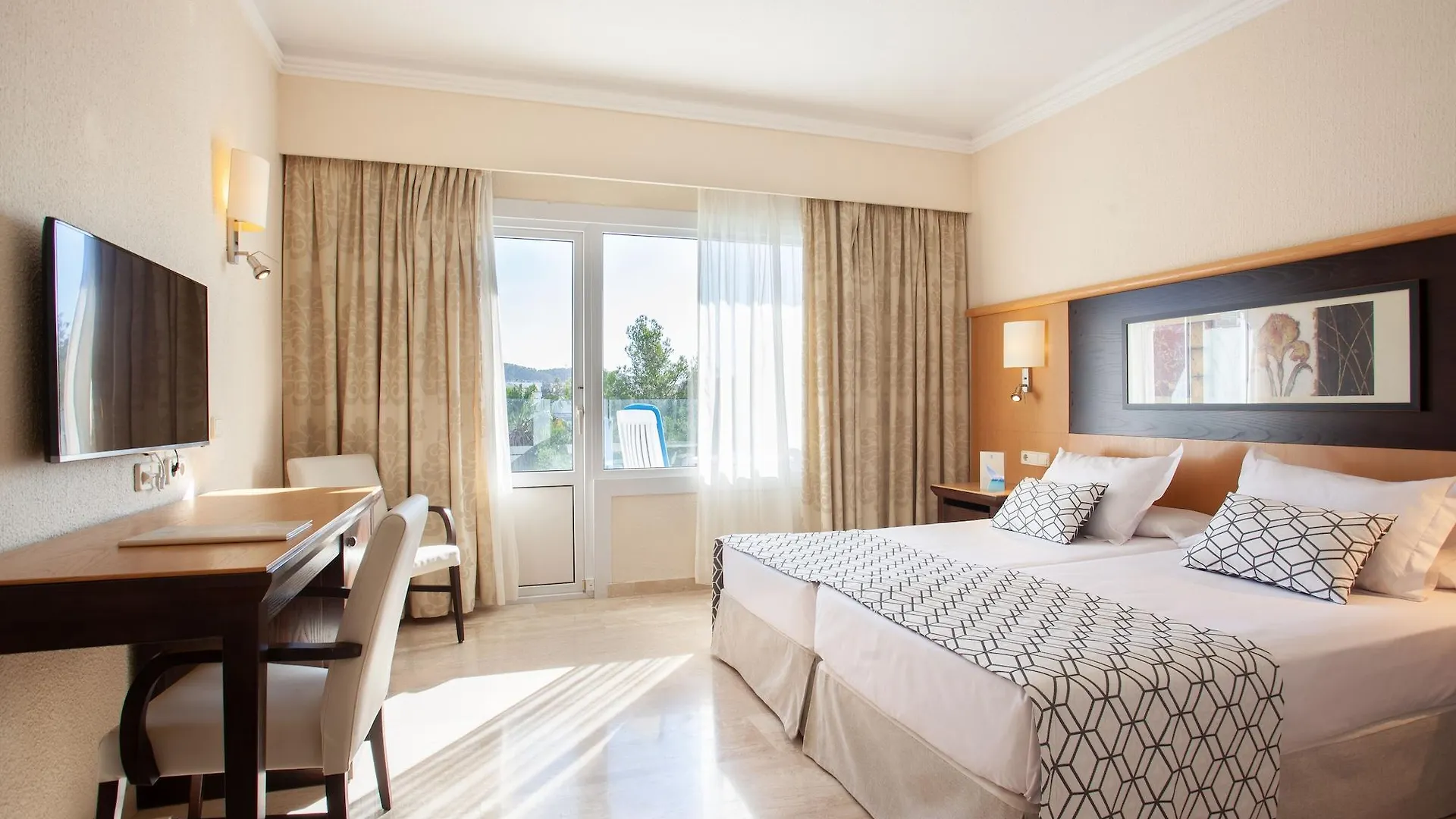 Grupotel Nilo & Spa Peguera Aparthotel
